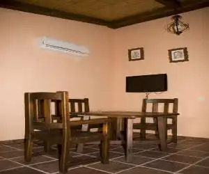 Apartamentos Rurales Arco de Trajano - hotel en Alcántara