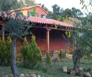 Apartamentos Rurales Candela - hotel en Cañamero