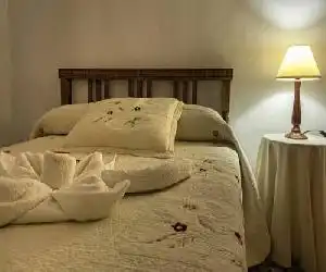 Apartamentos Rurales La Casa de Luis - hotel en Santa Cruz de la Sierra