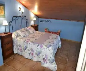 Apartamentos Rurales Natura - hotel en Torrejón el Rubio