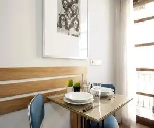 Apartamentos Sabinas Don Jaime - hotel en Zaragoza