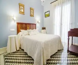 Apartamentos Salmerones - hotel en Alhama de Granada