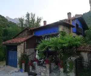 Apartamentos Samelar - hotel en Camaleño