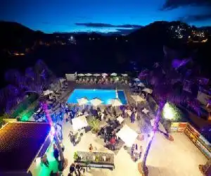 Apartamentos Ses Veles - hotel en Cala Llonga