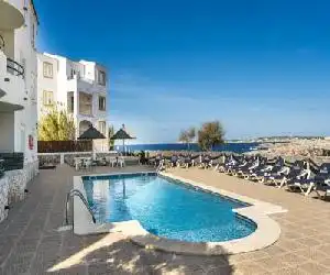 Apartamentos Sol Ponent - hotel en Cala Blanca