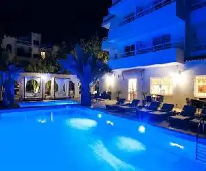 Apartamentos Sunset Oasis Ibiza - Only Adults - hotel en Bahia de Sant Antoni