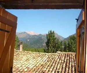 Apartamentos Turismo Rural Casa Santorroman - hotel en Campo