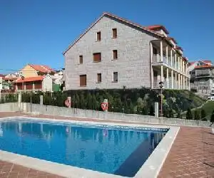 Apartamentos Turísticos Eira Do Mar - hotel en Aios