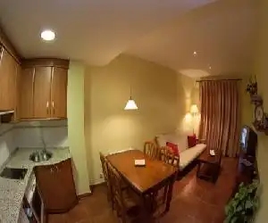 Apartamentos Turmo - hotel en Labuerda