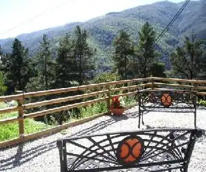 Apartaments Cal Ferrer - hotel en Montseny