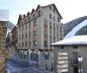 Apartaments Turistics Pirineu - hotel en Soldeu