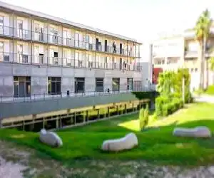 Apartaments Turístics Residencia Vila Nova - hotel en Vilanova i la Geltrú