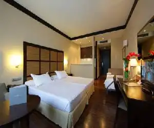 Aparthotel Attica 21 Vallés - hotel en Sabadell