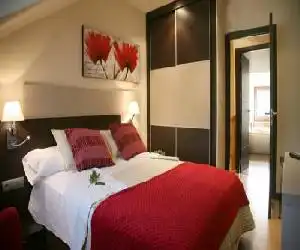 Aparthotel Bubal - hotel en El Pueyo de Jaca