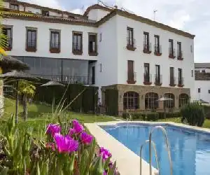 Aparthotel Rural 12 Caños - hotel en Galaroza