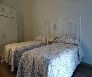Apartamentos Turísticos Teruel - hotel en Teruel