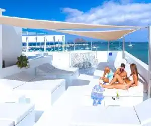 AVANTI Lifestyle Hotel - Only Adults - hotel en Corralejo