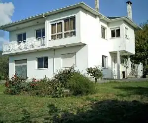 Apartment Barral Noguerosa - hotel en Puentedeume