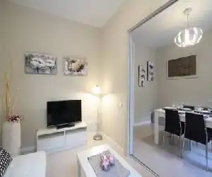 Art House Fira Apartments - hotel en Barcelona