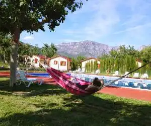 Bungalowpark Isábena - hotel en La Puebla de Roda