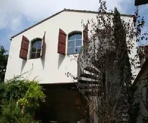 Ca la Flora - hotel en Banyoles