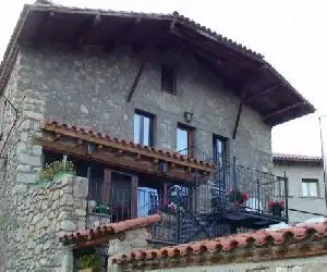 Cal Sandic - hotel en Aransá