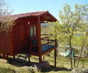 Camping de Cervera de Buitrago - hotel en Cervera de Buitrago