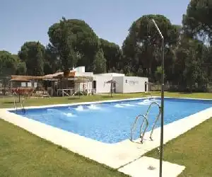 Camping Dehesa Nueva - hotel en Aznalcázar