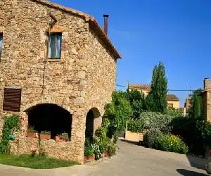 Can Barrull - hotel en San Felíu de Boada