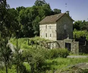 Casa de Turismo Rural Os Petroglifos - hotel en Boiro