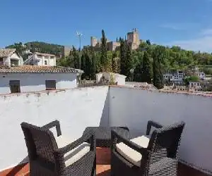 Casa del Aljarife - hotel en Granada
