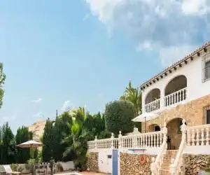 Gorgeous Villa in Moraira with Private Swimming Pool - hotel en Fanadix