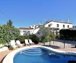 Upscale Cottage in Andalusia with private terrace and pool - hotel en Villanueva de la Concepción