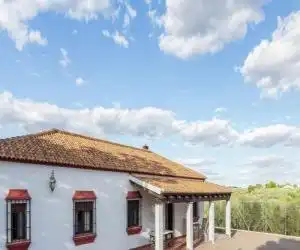 Charming Cottage in Posadas with Pool - hotel en Posadas