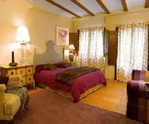 Casa Miñón - hotel en Buera