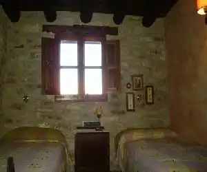 Casa Mur de Alujan - hotel en Tierrantona