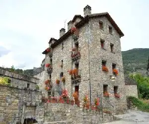 Casa Muro Ordesa - hotel en Frajén
