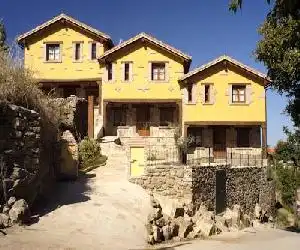 Casas Rurales Acebuche - hotel en Casas del Monte