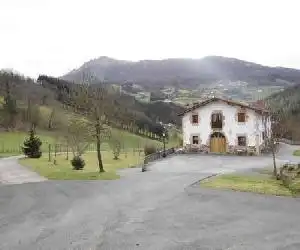 Casa Rural Arregi - hotel en Oñate