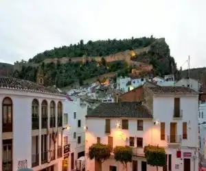 Casa Rural "ca Tona" - hotel en Chulilla