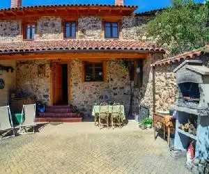 Casa Rural Entre Valles - hotel en Benllera