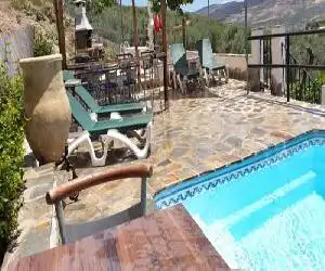 Casa Rural Fuente Zagrilla - hotel en Zagrilla