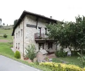 Casa Rural Goikoetxe - hotel en Zeanuri