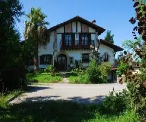 Casa Rural Iketxe - hotel en Hondarribia