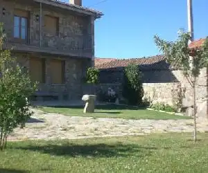 Casa Rural La Curva - hotel en Barajas de Gredos