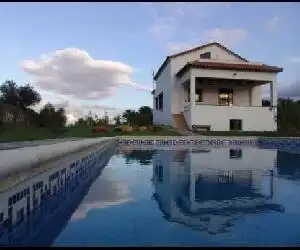 Casa Rural Las Adelfas - hotel en El Gastor
