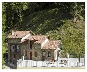 Casa Rural Manuel de Pepa Xuaca - hotel en Tuilla