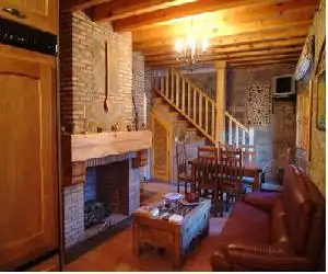 Casa Rural María Victoria - hotel en Navas de Estena