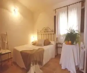 Casa Rural Nelia - hotel en Villalba de la Sierra