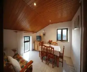 Casa Sallan Laspuña Ordesa Pirineo - hotel en Laspuña